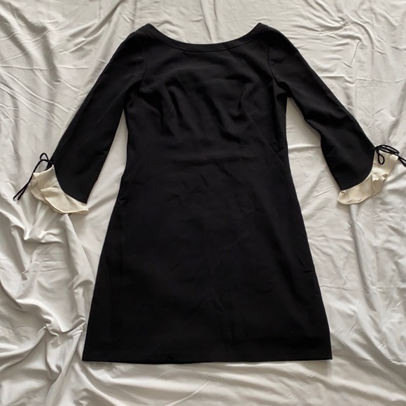 Nanette Lepore Dresses & Skirts - Nanette Lepore Size 10 3/4 sleeve black Sheath dress